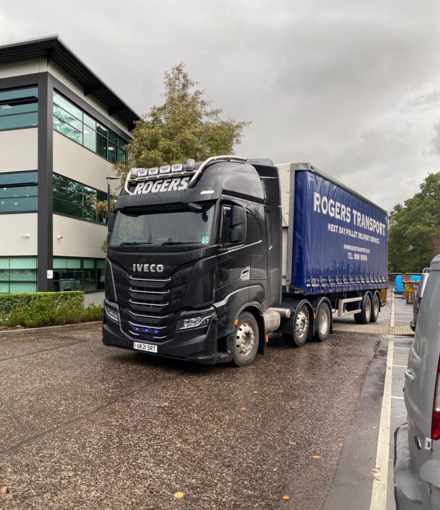 whatsapp image 2025 09 02 at 19.16.16 ab40e05d